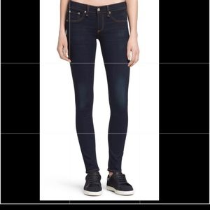 Rag & Bone skinny jean with a 5-pocket silhouette